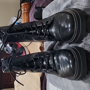Womans Black size 7.5 Boots
